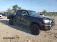 2015 Toyota Tacoma с VIN 5TFUX4EN0FX030771, выставлен на аукционе Copart как лот 85318015 с пробегом 106 521 миль миль и Списание • Salvage title. История ставок и продаж доступна на DreamBid. Изображение 4.