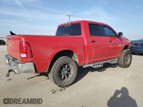 2018 Ram 1500 Big Horn z VIN 3C6RR6LTXJG129308, wystawiony jako Copart lot #44314015 z przebiegiem 136 787 mil mil oraz Szkoda całkowita • Salvage title. Historia ofert i sprzedaży dostępna na DreamBid. Obrazek 3.