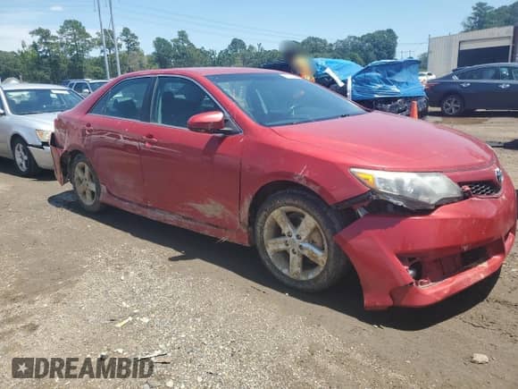 2014 Toyota Camry L с VIN 4T1BF1FK5EU755324, выставлен на аукционе Copart как лот 67214715 с пробегом 109 737 миль миль и Списание • Salvage title. История ставок и продаж доступна на DreamBid. Изображение 4.
