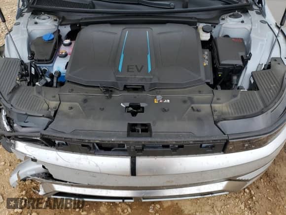 2024 Hyundai Ioniq 5 Limited с VIN KM8KR4DE9RU313013, выставлен на аукционе Copart как лот 67663215 с пробегом 11 370 миль миль и Списание • Salvage title. История ставок и продаж доступна на DreamBid. Изображение 12.