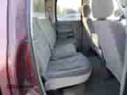 2002 Dodge 1500 z VIN 1D7HA18N22S704123, wystawiony jako Copart lot #90817945 z przebiegiem 110 696 mil mil oraz Czysty tytuł • Clean title. Historia ofert i sprzedaży dostępna na DreamBid. Obrazek 10.