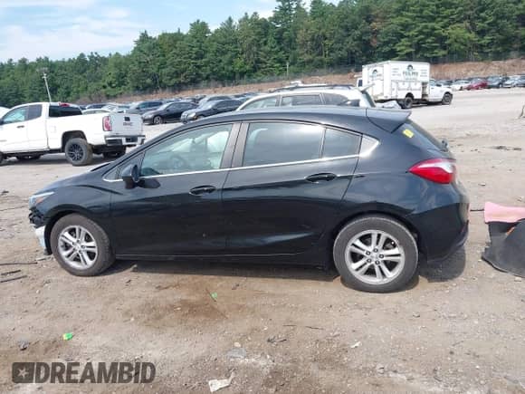 2018 Chevrolet Cruze LT с VIN 3G1BE6SM1JS585171, выставлен на аукционе IAAI как лот 42808056 с пробегом 160 003 миль миль и . История ставок и продаж доступна на DreamBid. Изображение 14.