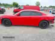 2015 Dodge Charger RT z VIN 2C3CDXCT0FH735456, wystawiony jako IAAI lot #42413492 z przebiegiem 88 503 mil mil oraz . Historia ofert i sprzedaży dostępna na DreamBid. Obrazek 15.