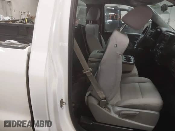 2015 GMC Sierra 1500 с VIN 1GTN2TEC3FZ316873, выставлен на аукционе IAAI как лот 41451809 с пробегом 153 389 миль миль и . История ставок и продаж доступна на DreamBid. Изображение 8.