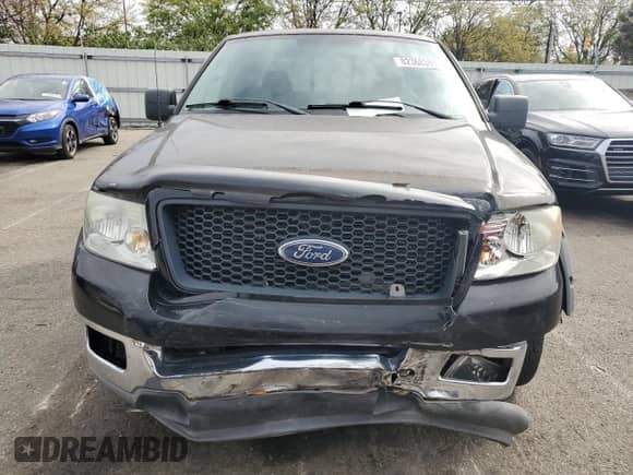 2004 Ford F-150 XL с VIN 1FTPX12574NC18566, выставлен на аукционе Copart как лот 82368385 с пробегом 224 525 миль миль и Списание • Salvage title. История ставок и продаж доступна на DreamBid. Изображение 5.