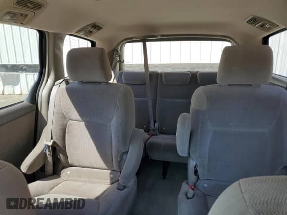 2007 Toyota Sienna XLE z VIN 5TDZK22CX7S043370, wystawiony jako Copart lot #71272065 z przebiegiem 256 397 mil mil oraz Szkoda całkowita • Salvage title. Historia ofert i sprzedaży dostępna na DreamBid. Obrazek 10.