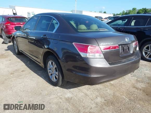 2012 Honda Accord LX Premium с VIN 1HGCP2F48CA083921, выставлен на аукционе IAAI как лот 42578923 с пробегом 182 735 миль миль и . История ставок и продаж доступна на DreamBid. Изображение 3.