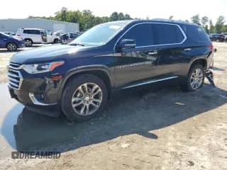 2020 Chevrolet Traverse High Country z VIN 1GNERNKW3LJ137370, wystawiony jako Copart lot #71397374 z przebiegiem 95 531 mil mil oraz Szkoda całkowita • Salvage title. Historia ofert i sprzedaży dostępna na DreamBid. Obrazek 1.