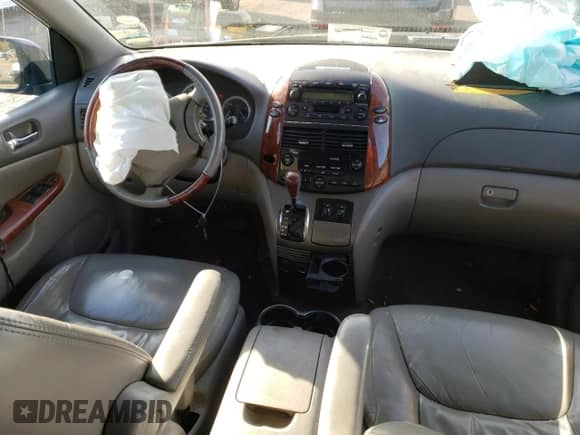 2004 Toyota Sienna XLE z VIN 5TDBA22CX4S016329, wystawiony jako Copart lot #81563145 z przebiegiem 217 337 mil mil oraz Szkoda całkowita • Salvage title. Historia ofert i sprzedaży dostępna na DreamBid. Obrazek 8.