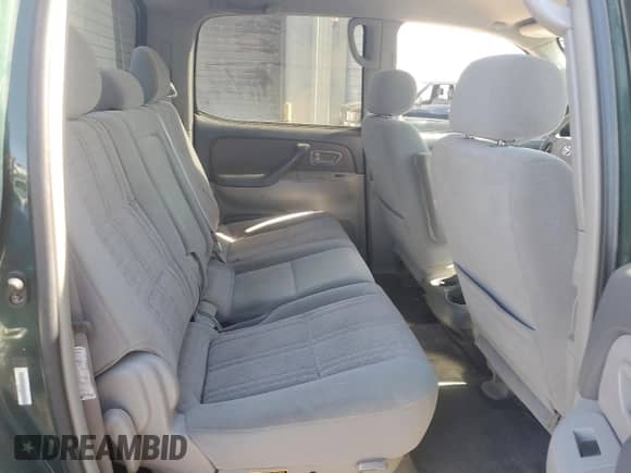 2004 Toyota Tundra SR5 с VIN 5TBDT44154S456610, выставлен на аукционе Copart как лот 84393105 с пробегом 207 020 миль миль и Списание • Salvage title. История ставок и продаж доступна на DreamBid. Изображение 10.