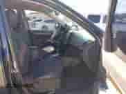 2011 Hyundai Santa Fe SE z VIN 5XYZH4AG2BG030665, wystawiony jako IAAI lot #43531784 z przebiegiem 97 399 mil mil oraz . Historia ofert i sprzedaży dostępna na DreamBid. Obrazek 5.