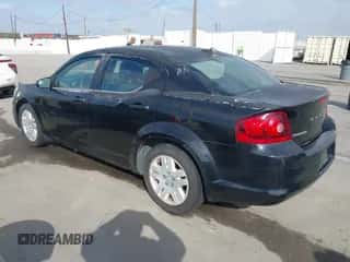 2013 Dodge Avenger SE z VIN 1C3CDZABXDN621457, wystawiony jako IAAI lot #43442384 z przebiegiem 137 513 mil mil oraz . Historia ofert i sprzedaży dostępna na DreamBid. Obrazek 3.