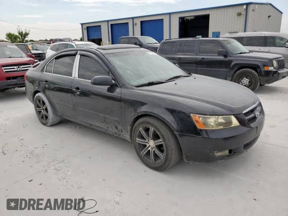 2006 Hyundai Sonata GL z VIN KMHET46C66A114122, wystawiony jako Copart lot #67100165 z przebiegiem 193 918 mil mil oraz Szkoda całkowita • Salvage title. Historia ofert i sprzedaży dostępna na DreamBid. Obrazek 4.