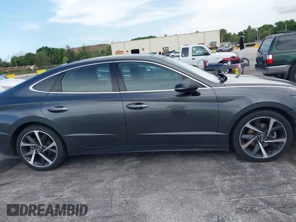 2021 Hyundai Sonata SEL Plus с VIN 5NPEJ4J24MH095861, выставлен на аукционе IAAI как лот 42569793 с пробегом 71 361 миль миль и . История ставок и продаж доступна на DreamBid. Изображение 13.