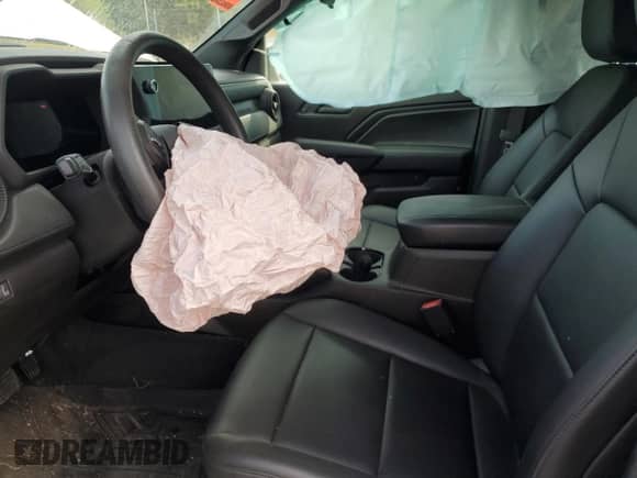 2023 Chevrolet Colorado 2WD Work Truck z VIN 1GCPSBEK4P1133203, wystawiony jako Copart lot #84612845 z przebiegiem Nie podano mil oraz Szkoda całkowita • Salvage title. Historia ofert i sprzedaży dostępna na DreamBid. Obrazek 7.