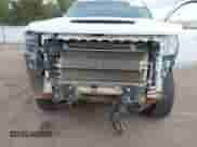 2023 Chevrolet Silverado 2500HD LT z VIN 1GC1YNEY1PF222675, wystawiony jako IAAI lot #40752443 z przebiegiem 34 269 mil mil oraz . Historia ofert i sprzedaży dostępna na DreamBid. Obrazek 6.