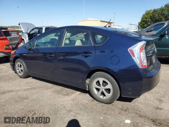 2014 Toyota Prius Two с VIN JTDKN3DUXE0359968, выставлен на аукционе Copart как лот 85753005 с пробегом 212 642 миль миль и Списание • Salvage title. История ставок и продаж доступна на DreamBid. Изображение 2.