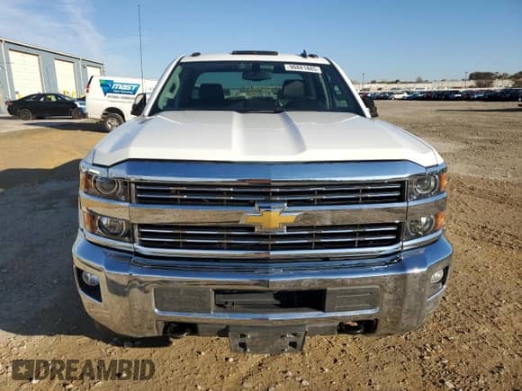 2015 Chevrolet Silverado 2500HD LT с VIN 1GC2KVEG6FZ142492, выставлен на аукционе Copart как лот 90881885 с пробегом 82 495 миль миль и Чистый • Clean title. История ставок и продаж доступна на DreamBid. Изображение 5.