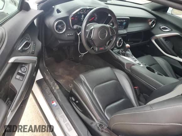2016 Chevrolet Camaro 2SS z VIN 1G1FG3D77G0180594, wystawiony jako Copart lot #69401865 z przebiegiem 24 853 mil mil oraz Szkoda całkowita • Salvage title. Historia ofert i sprzedaży dostępna na DreamBid. Obrazek 8.