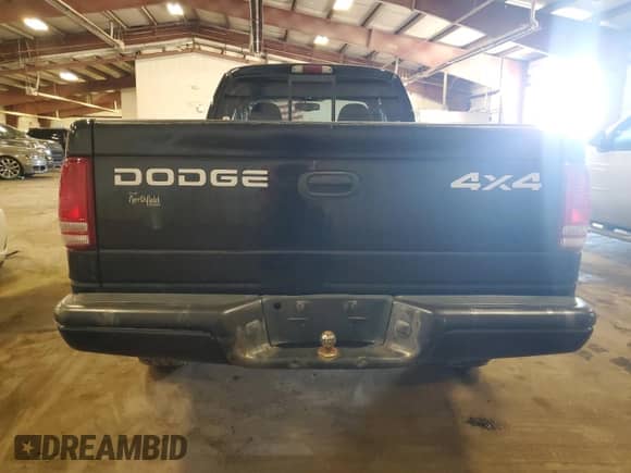 2002 Dodge Dakota Sport with VIN 1B7GG32N02S582645, listed as a Copart auction lot 67796775 with 159,124 mi miles and Clean title. Bid and sale history available at DreamBid. Image 6.