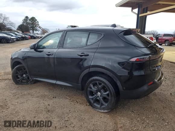 2023 Dodge Hornet GT z VIN ZACNDFAN0P3A00857, wystawiony jako Copart lot #47752865 z przebiegiem 27 244 mil mil oraz Czysty tytuł • Clean title. Historia ofert i sprzedaży dostępna na DreamBid. Obrazek 2.