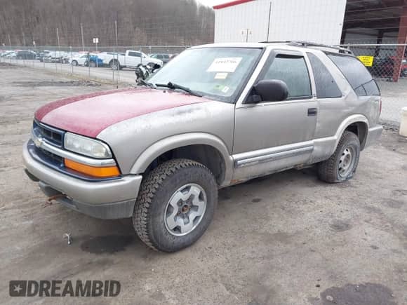 2000 Chevrolet Blazer LS с VIN 1GNCT18W7YK252323, выставлен на аукционе IAAI как лот 41842766 с пробегом 149 462 миль миль и . История ставок и продаж доступна на DreamBid. Изображение 2.