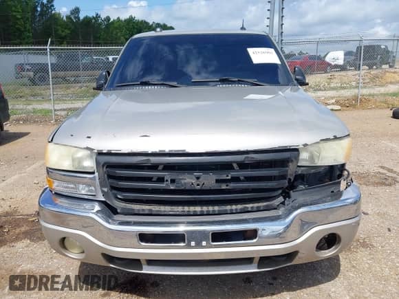 2005 GMC Sierra 1500 SLE z VIN 2GTEC13TX51269224, wystawiony jako IAAI lot #42526902 z przebiegiem 158 143 mil mil oraz . Historia ofert i sprzedaży dostępna na DreamBid. Obrazek 13.