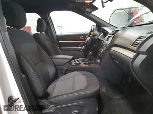 2018 Ford Explorer XLT z VIN 1FM5K8DHXJGA91393, wystawiony jako Copart lot #71910495 z przebiegiem 129 643 mil mil oraz Szkoda całkowita • Salvage title. Historia ofert i sprzedaży dostępna na DreamBid. Obrazek 7.