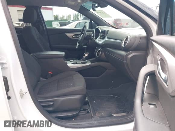 2022 Chevrolet Blazer LT с VIN 3GNKBHR42NS220397, выставлен на аукционе IAAI как лот 43274385 с пробегом 27 968 миль миль и . История ставок и продаж доступна на DreamBid. Изображение 5.