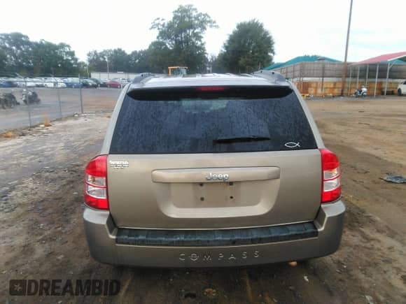2008 Jeep Compass Sport with VIN 1J8FT47W58D616728, listed as a IAAI auction lot 43398564 with 121,179 mi miles and . Bid and sale history available at DreamBid. Image 16.