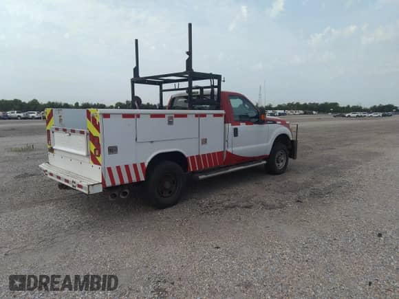 2015 Ford F-250 z VIN 1FDBF2BT9FEC28032, wystawiony jako IAAI lot #42014954 z przebiegiem 342 615 mil mil oraz . Historia ofert i sprzedaży dostępna na DreamBid. Obrazek 4.