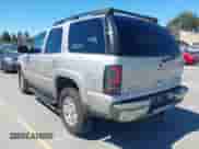 2005 Chevrolet Tahoe Z71 z VIN 1GNEK13TX5R211129, wystawiony jako IAAI lot #42701984 z przebiegiem 130 329 mil mil oraz . Historia ofert i sprzedaży dostępna na DreamBid. Obrazek 3.