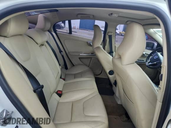 2015 Volvo S60 T5 Premier с VIN YV1612TB5F2317117, выставлен на аукционе Copart как лот 80667715 с пробегом 180 649 миль миль и Списание • Salvage title. История ставок и продаж доступна на DreamBid. Изображение 10.