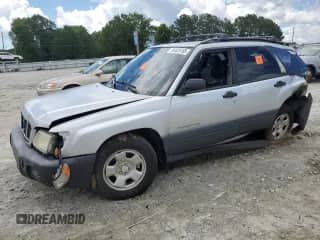 2002 Subaru Forester L z VIN JF1SF63582H711084, wystawiony jako Copart lot #56829185 z przebiegiem 168 709 mil mil oraz Szkoda całkowita • Salvage title. Historia ofert i sprzedaży dostępna na DreamBid. Obrazek 1.