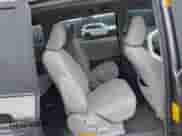 2013 Toyota Sienna LE z VIN 5TDJK3DC5DS066762, wystawiony jako IAAI lot #41907847 z przebiegiem 251 540 mil mil oraz . Historia ofert i sprzedaży dostępna na DreamBid. Obrazek 8.