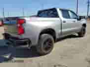 2022 Chevrolet Silverado 1500 Custom Trail Boss z VIN 1GCPYCEK7NZ184357, wystawiony jako Copart lot #46515395 z przebiegiem 18 814 mil mil oraz Szkoda całkowita • Salvage title. Historia ofert i sprzedaży dostępna na DreamBid. Obrazek 3.