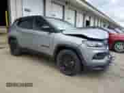 2022 Jeep Compass Altitude с VIN 3C4NJDBB6NT214154, выставлен на аукционе Copart как лот 61375645 с пробегом 20 954 миль миль и Списание • Salvage title. История ставок и продаж доступна на DreamBid. Изображение 4.