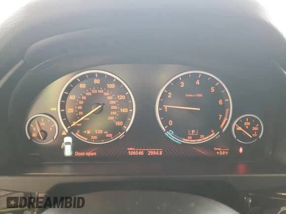 2017 BMW X5 xDrive35i с VIN 5UXKR0C38H0V78068, выставлен на аукционе Copart как лот 82223295 с пробегом 106 046 миль миль и Списание • Salvage title. История ставок и продаж доступна на DreamBid. Изображение 9.