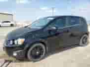 2012 Chevrolet Sonic LT z VIN 1G1JD6SH0C4152025, wystawiony jako Copart lot #65154675 z przebiegiem 154 760 mil mil oraz Szkoda całkowita • Salvage title. Historia ofert i sprzedaży dostępna na DreamBid. Obrazek 1.