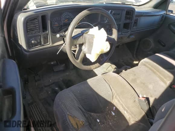 2007 GMC Sierra 1500 z VIN 1GTEC14Z77E172101, wystawiony jako Copart lot #71567265 z przebiegiem 450 778 mil mil oraz Szkoda całkowita • Salvage title. Historia ofert i sprzedaży dostępna na DreamBid. Obrazek 8.