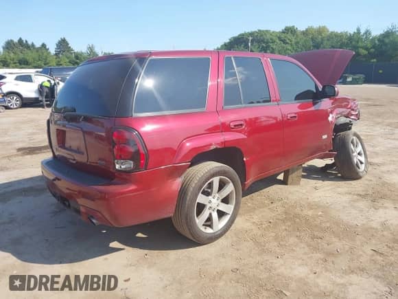 2007 Chevrolet TrailBlazer SS с VIN 1GNET13H972301280, выставлен на аукционе IAAI как лот 43180385 с пробегом Не указан миль и . История ставок и продаж доступна на DreamBid. Изображение 4.