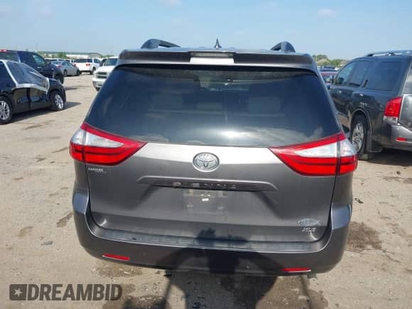 2018 Toyota Sienna XLE Auto Access Seat with VIN 5TDYZ3DC9JS949804, listed as a IAAI auction lot 42207235 with 148,044 mi miles and . Bid and sale history available at DreamBid. Image 16.