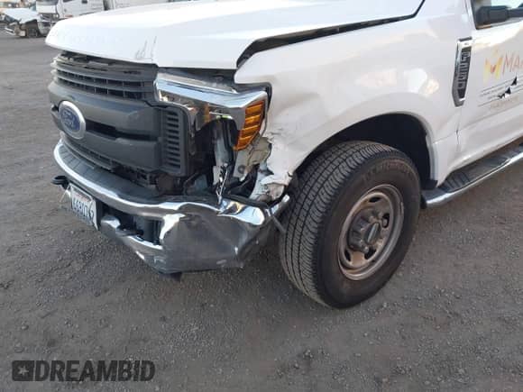2019 Ford F-250 XL with VIN 1FT7W2A69KED53077, listed as a IAAI auction lot 40785535 with 47,928 mi miles and . Bid and sale history available at DreamBid. Image 6.