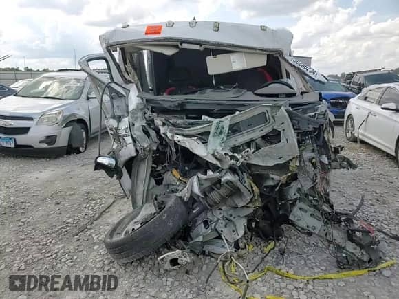 2017 Ram ProMaster Cargo z VIN 3C6TRVNG5HE501885, wystawiony jako Copart lot #56266234 z przebiegiem Nie podano mil oraz Szkoda całkowita • Salvage title. Historia ofert i sprzedaży dostępna na DreamBid. Obrazek 12.