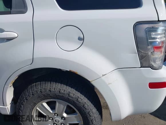 2008 Mercury Mariner with VIN 4M2CU91198KJ17082, listed as a IAAI auction lot 43138405 with 212,360 mi miles and . Bid and sale history available at DreamBid. Image 6.