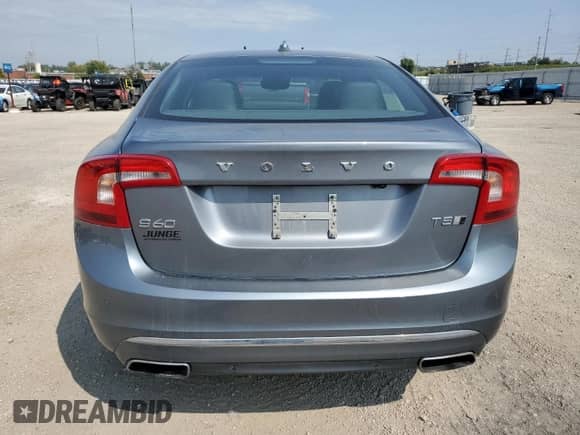 2017 Volvo S60 Inscription Platinum с VIN LYV402TM1HB151651, выставлен на аукционе Copart как лот 80094125 с пробегом 122 457 миль миль и Списание • Salvage title. История ставок и продаж доступна на DreamBid. Изображение 6.
