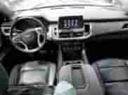 2022 Chevrolet Suburban LS z VIN 1GNSCBKT8NR189087, wystawiony jako Copart lot #60957165 z przebiegiem 112 607 mil mil oraz Szkoda całkowita • Salvage title. Historia ofert i sprzedaży dostępna na DreamBid. Obrazek 8.