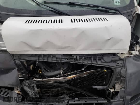 2017 Ram ProMaster Cargo z VIN 3C6TRVDG7HE549230, wystawiony jako Copart lot #57784945 z przebiegiem Nie podano mil oraz Szkoda całkowita • Salvage title. Historia ofert i sprzedaży dostępna na DreamBid. Obrazek 12.