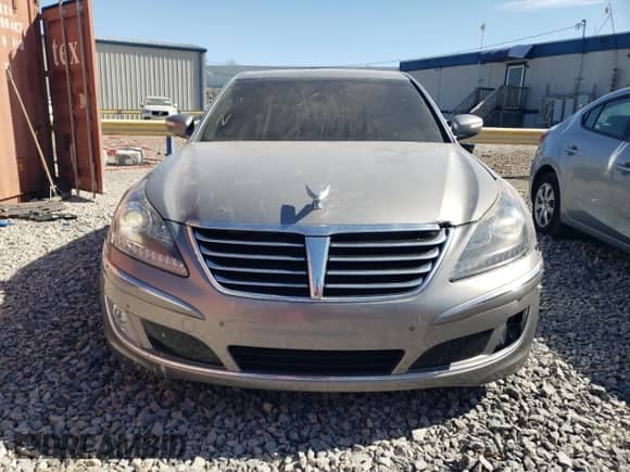 2011 Hyundai Equus Signature with VIN KMHGH4JF4BU029476, listed as a Copart auction lot 46610235 with 90,006 mi miles and Salvage title. Bid and sale history available at DreamBid. Image 5.