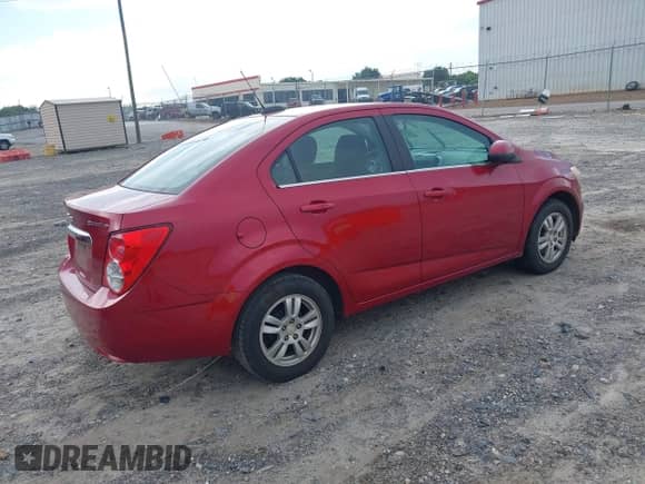 2015 Chevrolet Sonic LT с VIN 1G1JC5SH7F4174962, выставлен на аукционе IAAI как лот 42794225 с пробегом 120 354 миль миль и . История ставок и продаж доступна на DreamBid. Изображение 4.